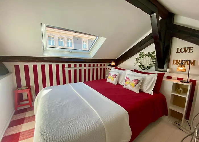 Appartement With Mezzanine Rua Da Moeda *