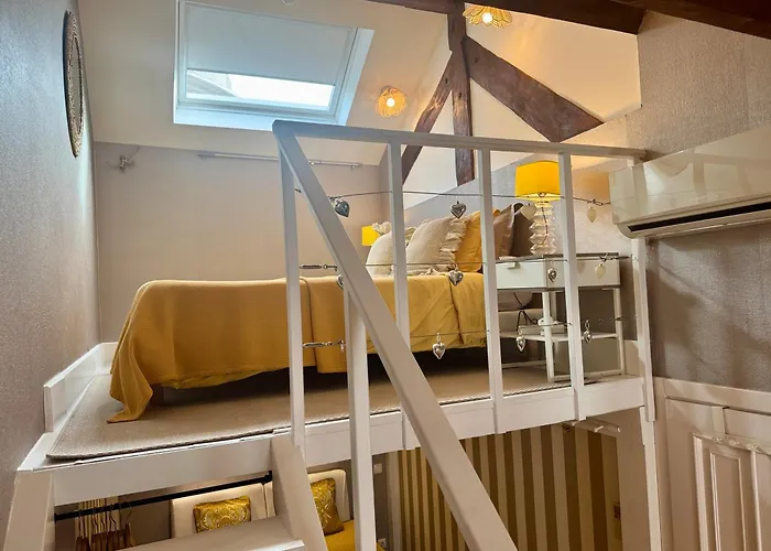 Appartement With Mezzanine Rua Da Moeda