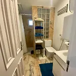 With Mezzanine Rua Da Moeda Διαμέρισμα *