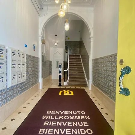 With Mezzanine Rua Da Moeda * Lisbon