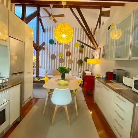 Διαμέρισμα With Mezzanine Rua Da Moeda