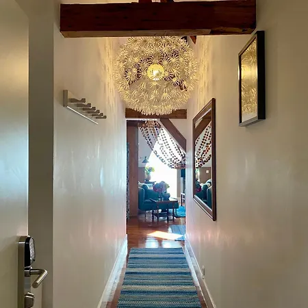 With Mezzanine Rua Da Moeda Διαμέρισμα *