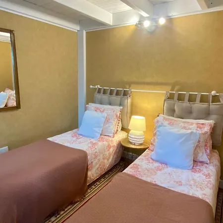 With Mezzanine Rua Da Moeda *