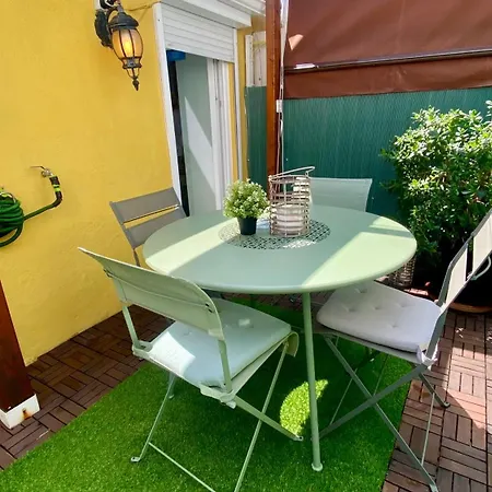 With Mezzanine Rua Da Moeda *