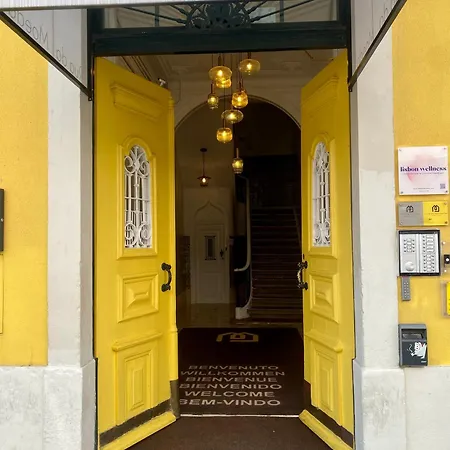 Апартаменты With Mezzanine Rua Da Moeda *