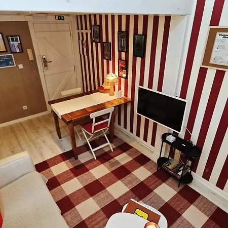 Apartment With Mezzanine Rua Da Moeda