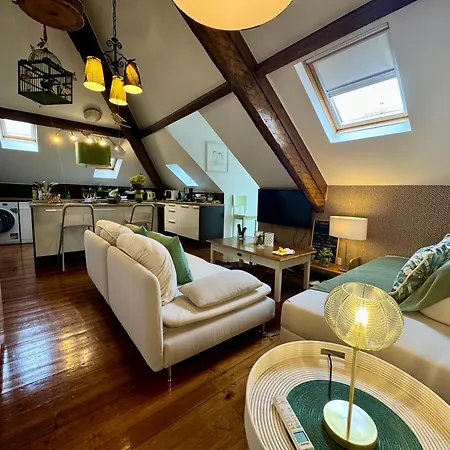 شقة With Mezzanine Rua Da Moeda