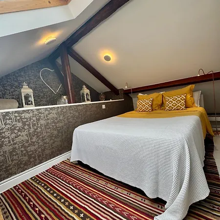 Apartament With Mezzanine Rua Da Moeda Lizbona