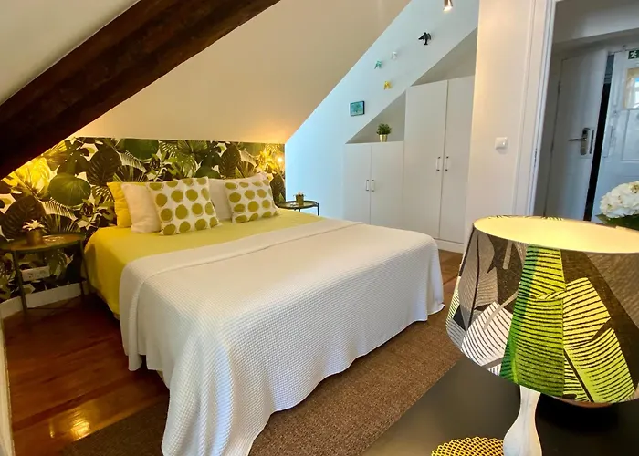 With Mezzanine Rua Da Moeda *