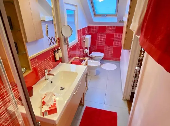 شقة With Mezzanine Rua Da Moeda *