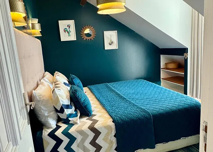 With Mezzanine Rua Da Moeda *