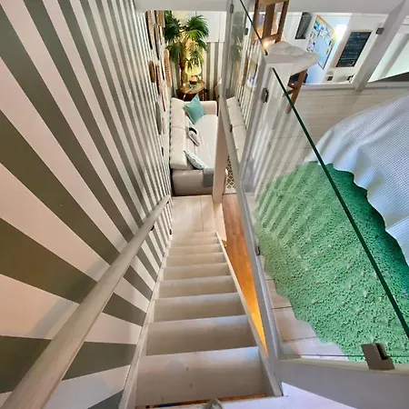 With Mezzanine Rua Da Moeda *