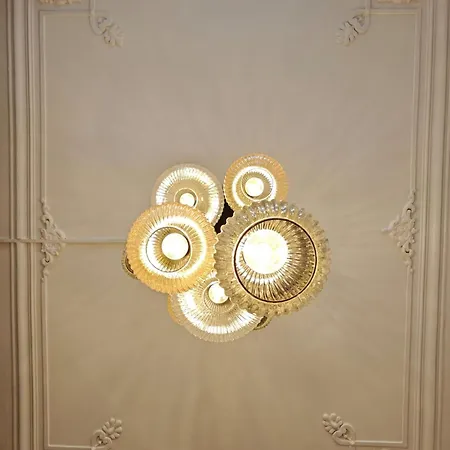 Апартаменти With Mezzanine Rua Da Moeda *