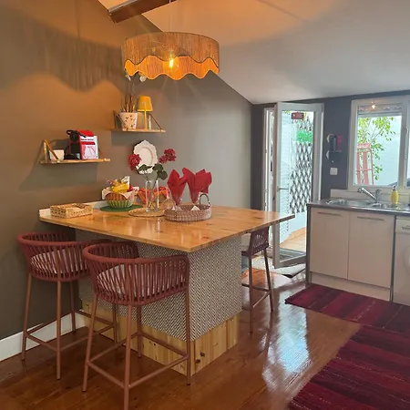 With Mezzanine Rua Da Moeda *